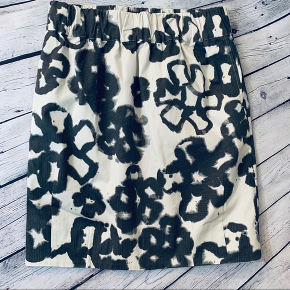 Vera Wang Dresses & Skirts - Vera Wang | Pencil Skirt Floral Watercolor Size 2